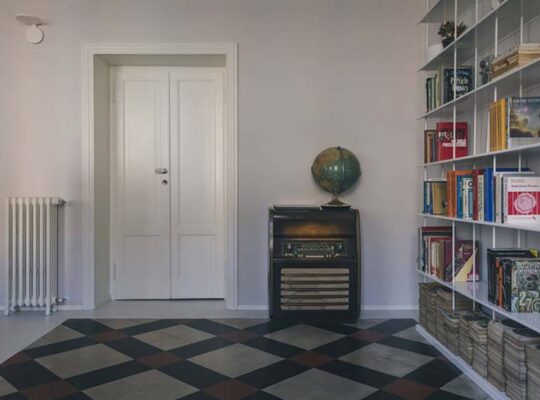 House For a Physicist: Revitalizing Space with ATOMAA