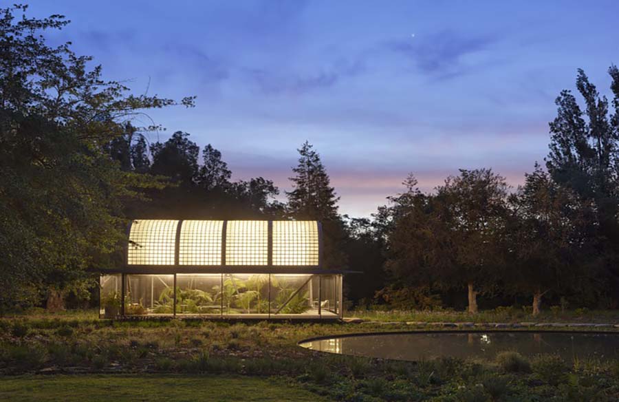 A Natural Refuge: Exploring the Glass House by Max Núñez